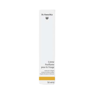 Nettoie, revitalise en douceur et clarifie le teint, affinant ainsi le grain de peau.