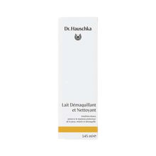Conçu pour éliminer en douceur le maquillage et les impuretés.